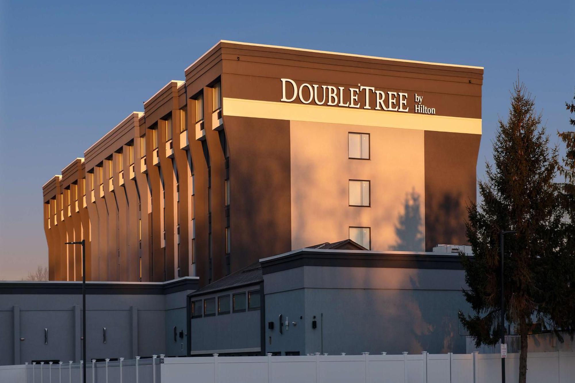 Doubletree By Hilton Monroe Township Cranbury Hotell Rossmoor Eksteriør bilde